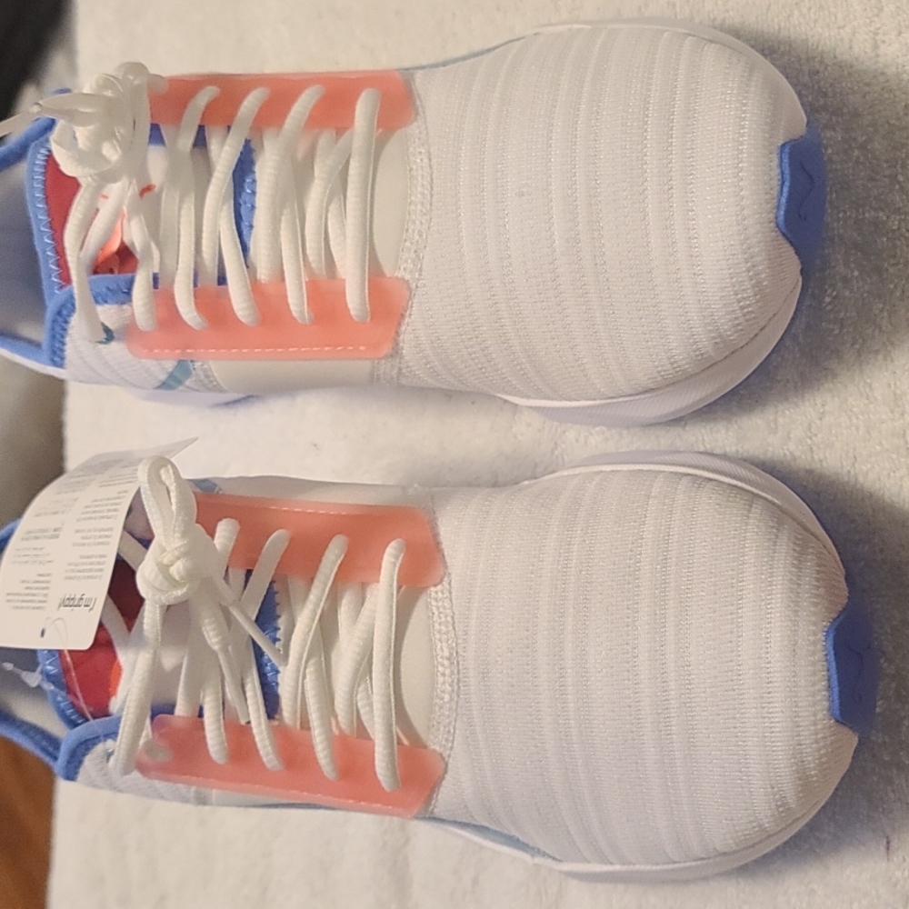 Ladies Puma Sneakers